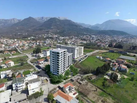 Prodaja, trosoban stan, 109m², Ilino, Bar - image 5