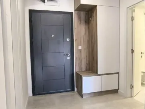 Izdavanje, jednosoban stan, 55m², Centar, Tivat - image 3