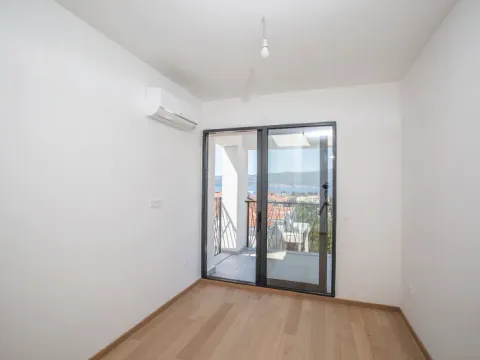 Sale, three bedroom apartment, 143m², Tivat, Crna Gora - image 15