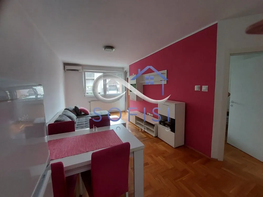 Prodaja, jednosoban stan, 43m², Grbavica, Novi Sad Sve Podlokacije
