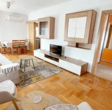 Prodaja, jednosoban stan, 46m², Stari Aerodrom, Podgorica - image 3