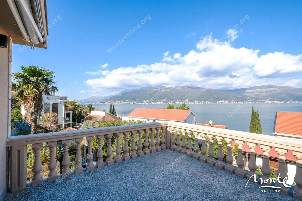 Prodaja, kuća, 210m², Krašići, Tivat