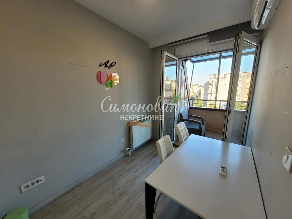 Izdavanje, četvorosoban stan, 118m², Đeram Pijaca, Beograd