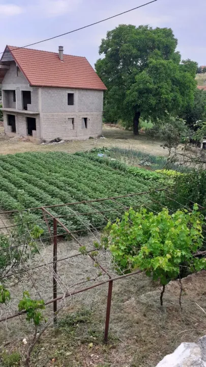 Sale, house, 200m², Centar, Nikšić