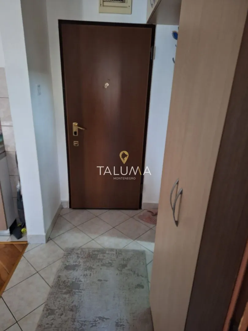 Rent, one bedroom apartment, 35m², Stari Aerodrom, Podgorica