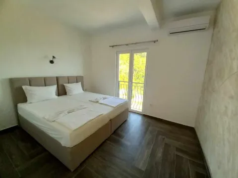 Sale, house, 220m², Dobre Vode, Bar - image 17