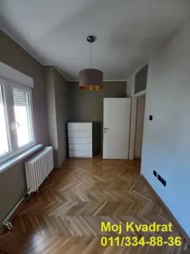 Izdavanje, trosoban stan, 80m², Slavija, Vračar Sve Podlokacije - image 12