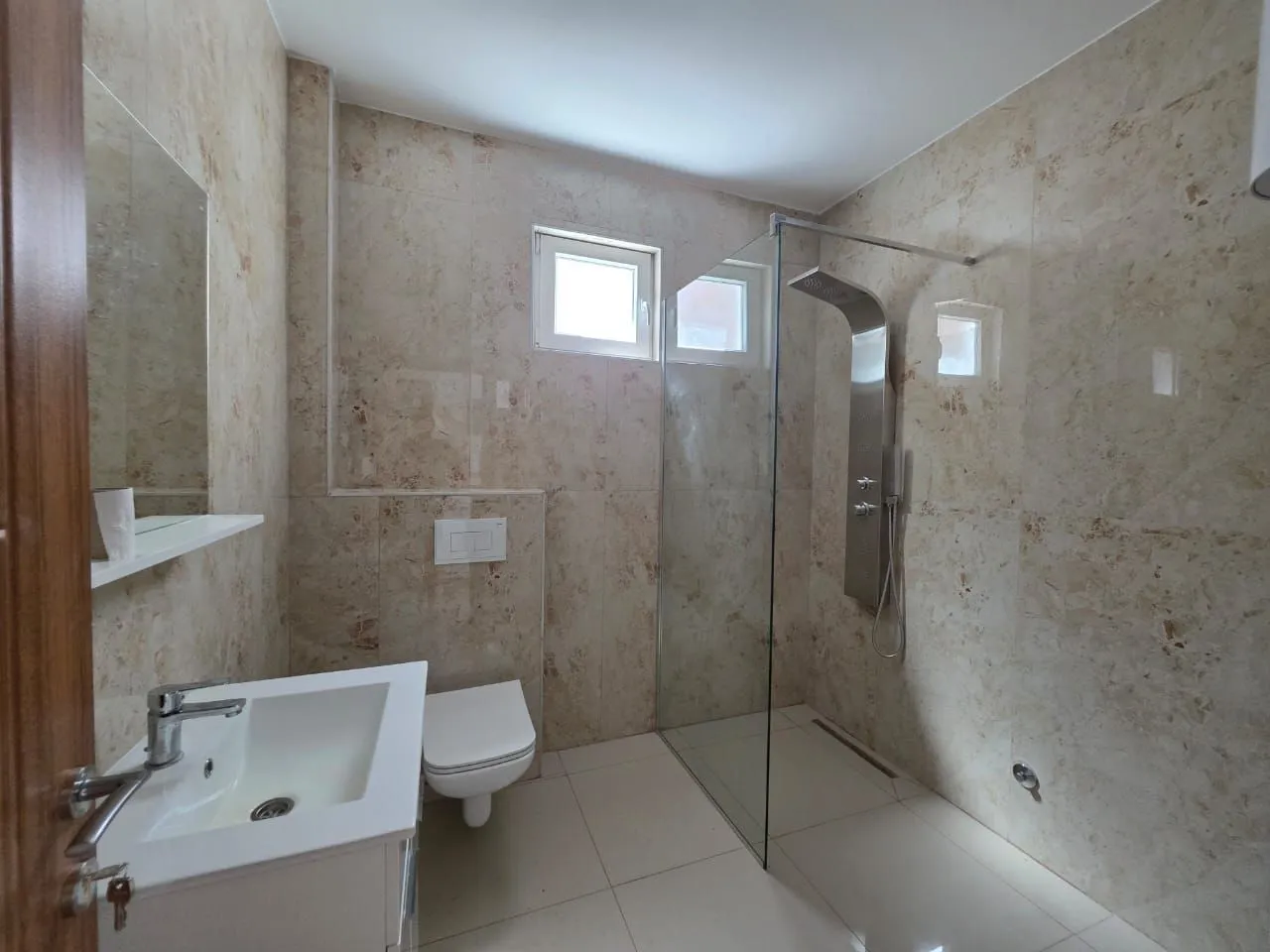 Sale, house, 180m², Ulcinj, Crna Gora