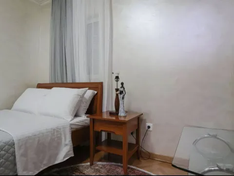 Izdavanje, jednosoban stan, 50m², Centar, Budva - image 5