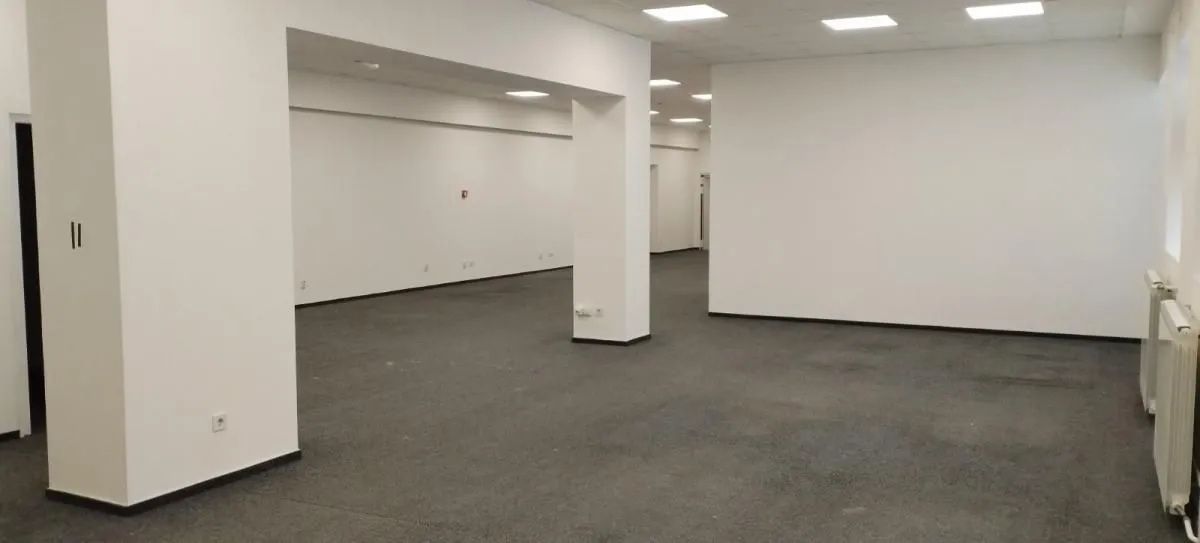 Rent, office space, 320m², Novi Beograd Blok 65, Novi Beograd Sve Podlokacije