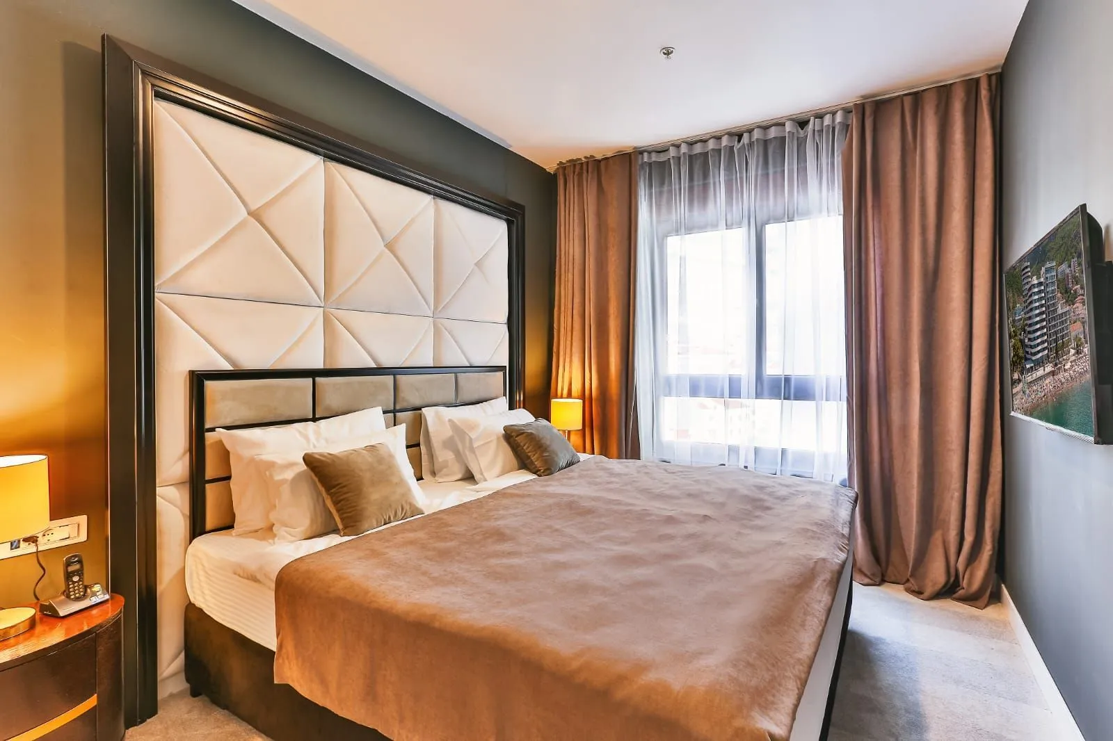 Izdavanje, jednosoban stan, 68m², Rafailovići, Budva