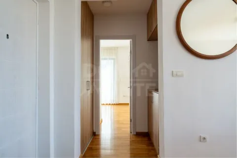 Rent, three bedroom apartment, 129m², Donja Lastva, Tivat - image 6