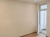 Izdavanje, trosoban stan, 70m², Savski Venac, Beograd - image 9