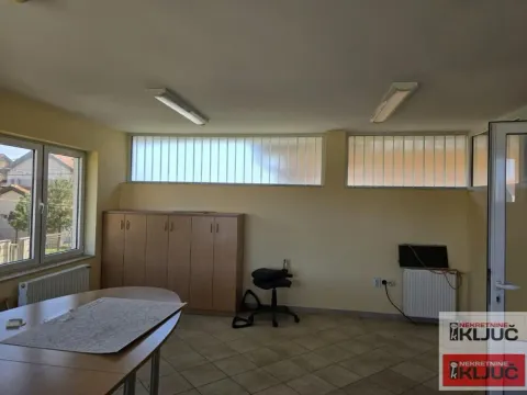 Rent, office space, 420m², Veternik, Novi Sad Sve Podlokacije - image 15