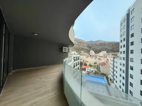 Prodaja, jednosoban stan, 57m², Rafailovići, Budva