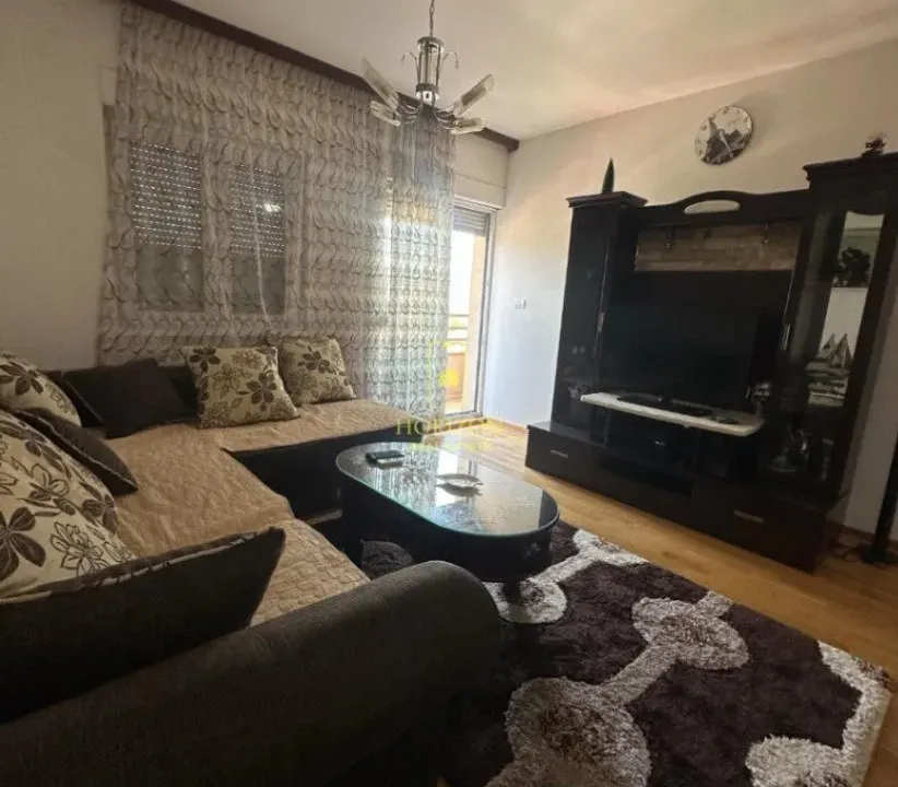 Izdavanje, jednosoban stan, 51m², City Kvart, Podgorica