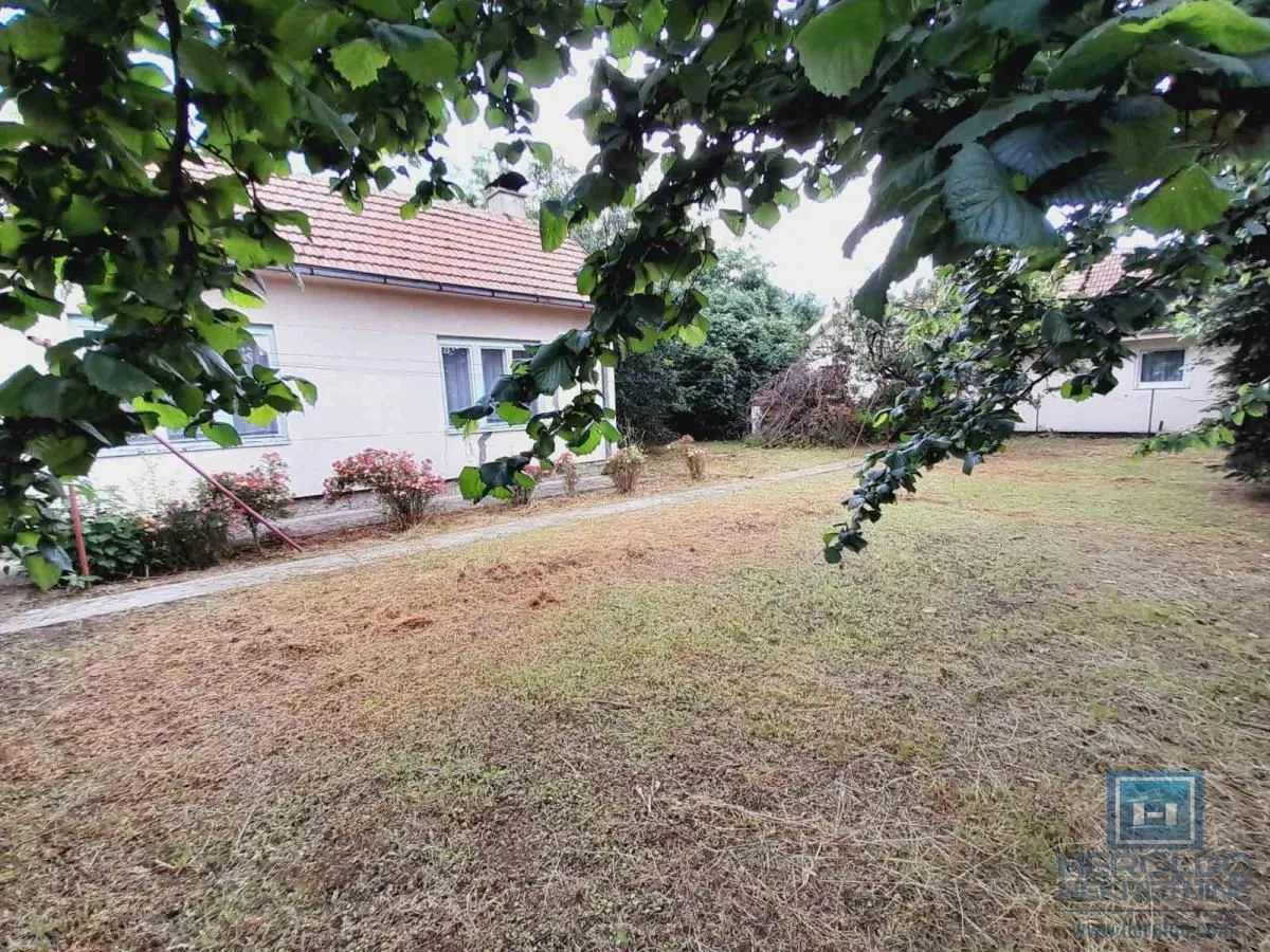 Prodaja, kuća, 250m², Centar, Ćuprija