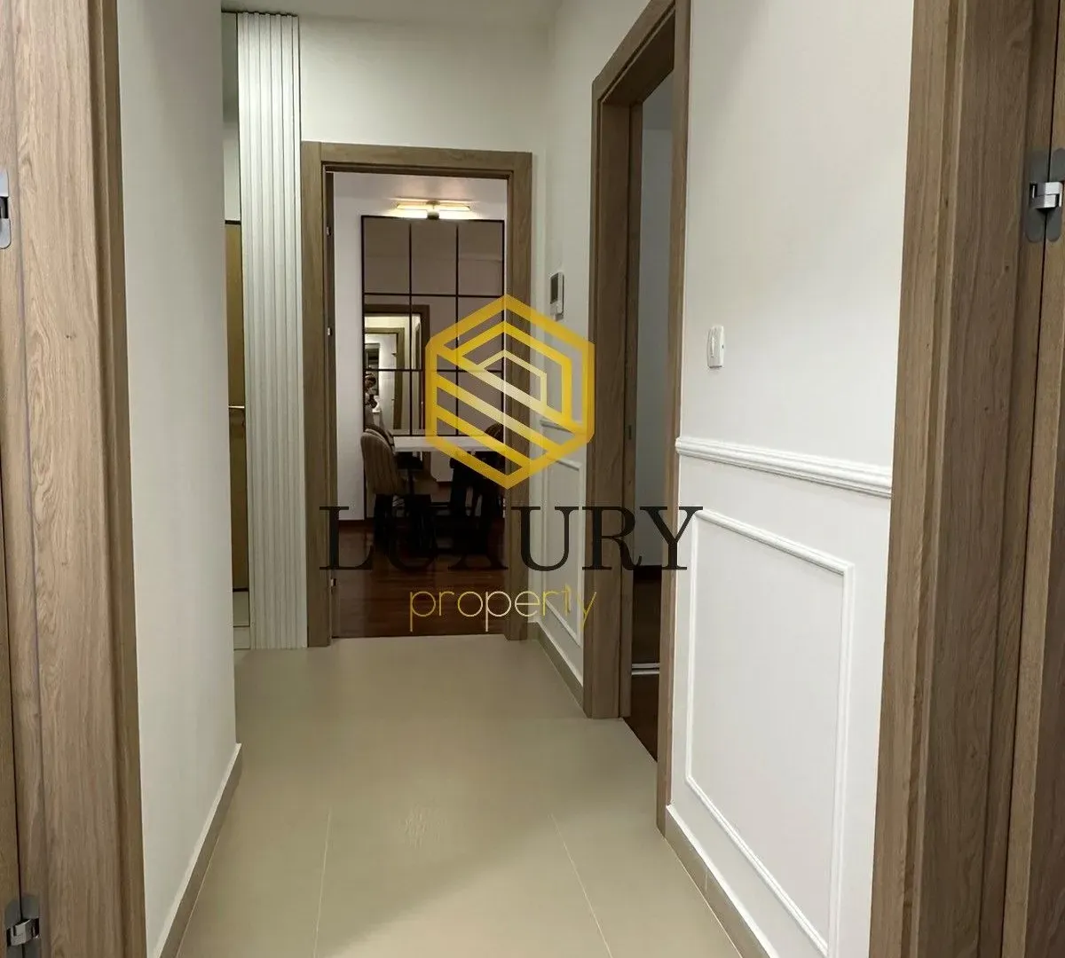 Izdavanje, dvosoban stan, 72m², Master Kvart, Podgorica