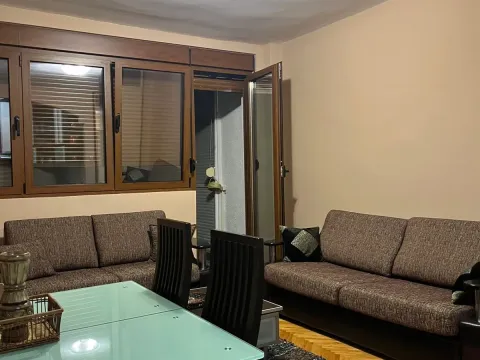 Rent, two bedroom apartment, 65m², Pejton, Podgorica - image 1