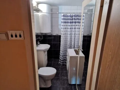 Izdavanje, dvosoban stan, 60m², Čukarica, Beograd - image 2