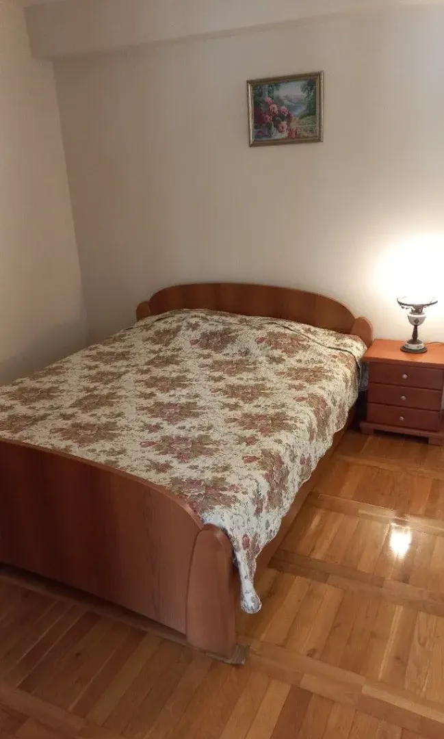 Izdavanje, jednosoban stan, 43m², Đenovići, Herceg Novi