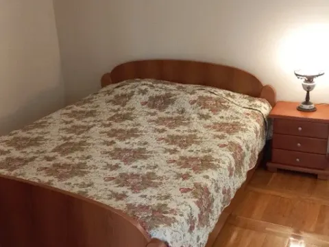 Izdavanje, jednosoban stan, 43m², Đenovići, Herceg Novi - image 3