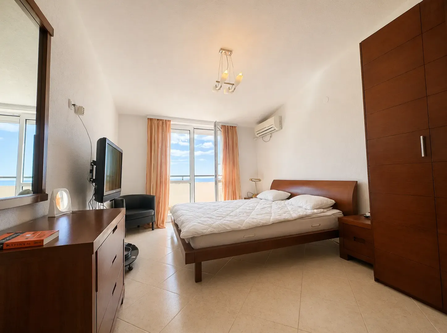 Prodaja, četvorosoban stan, 173m², Petrovac, Budva