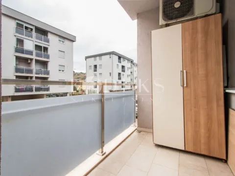 Izdavanje, jednosoban stan, 48m², Dalmatinska ulica, Podgorica - image 8