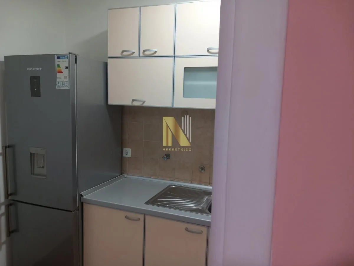 Prodaja, dvosoban stan, 44m², Sajmište, Novi Sad