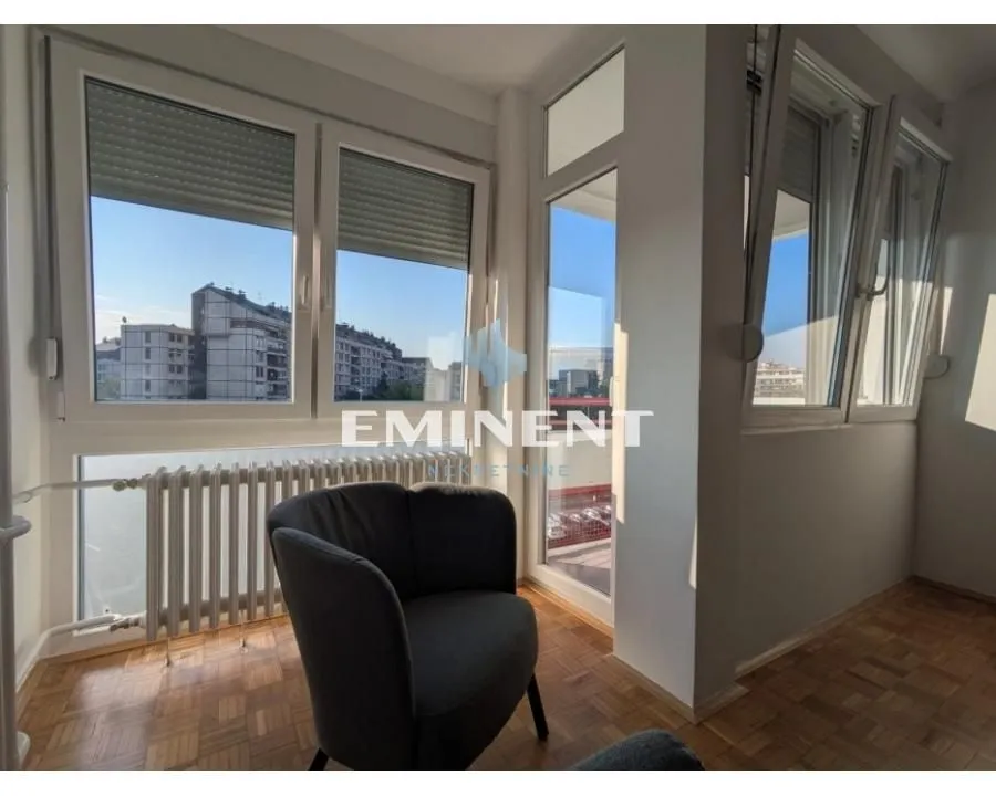 Izdavanje, trosoban stan, 71m², Novi Beograd Blok 23, Novi Beograd Sve Podlokacije