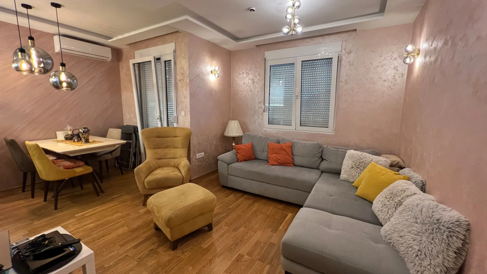 Izdavanje, dvosoban stan, 58m², Dalmatinska ulica, Podgorica