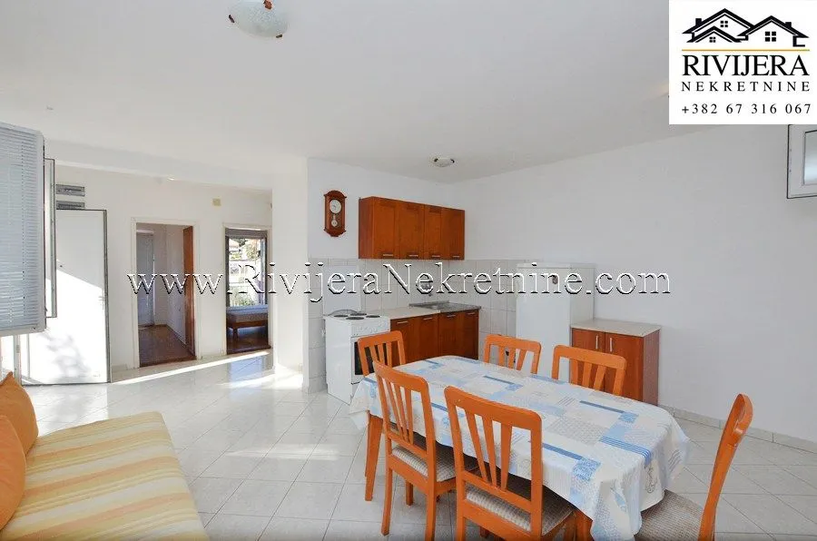 Prodaja, dvosoban stan, 58m², Baošići, Herceg Novi