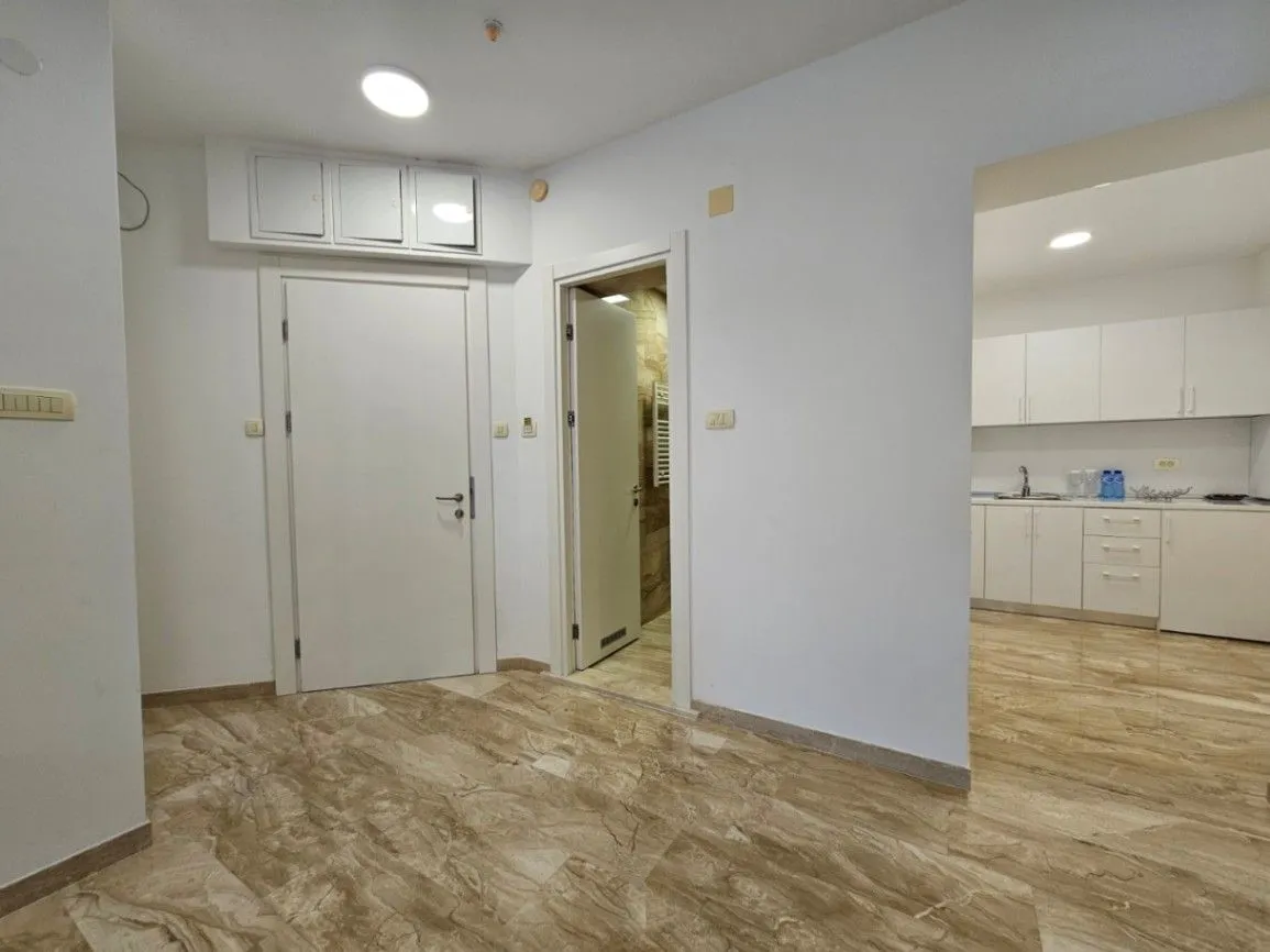 Sale, two bedroom apartment, 77m², Centar, Budva