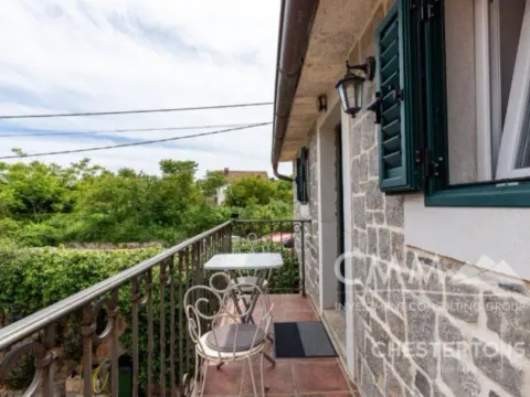 Rent, studio apartment, 35m², Radovići, Tivat - image 3