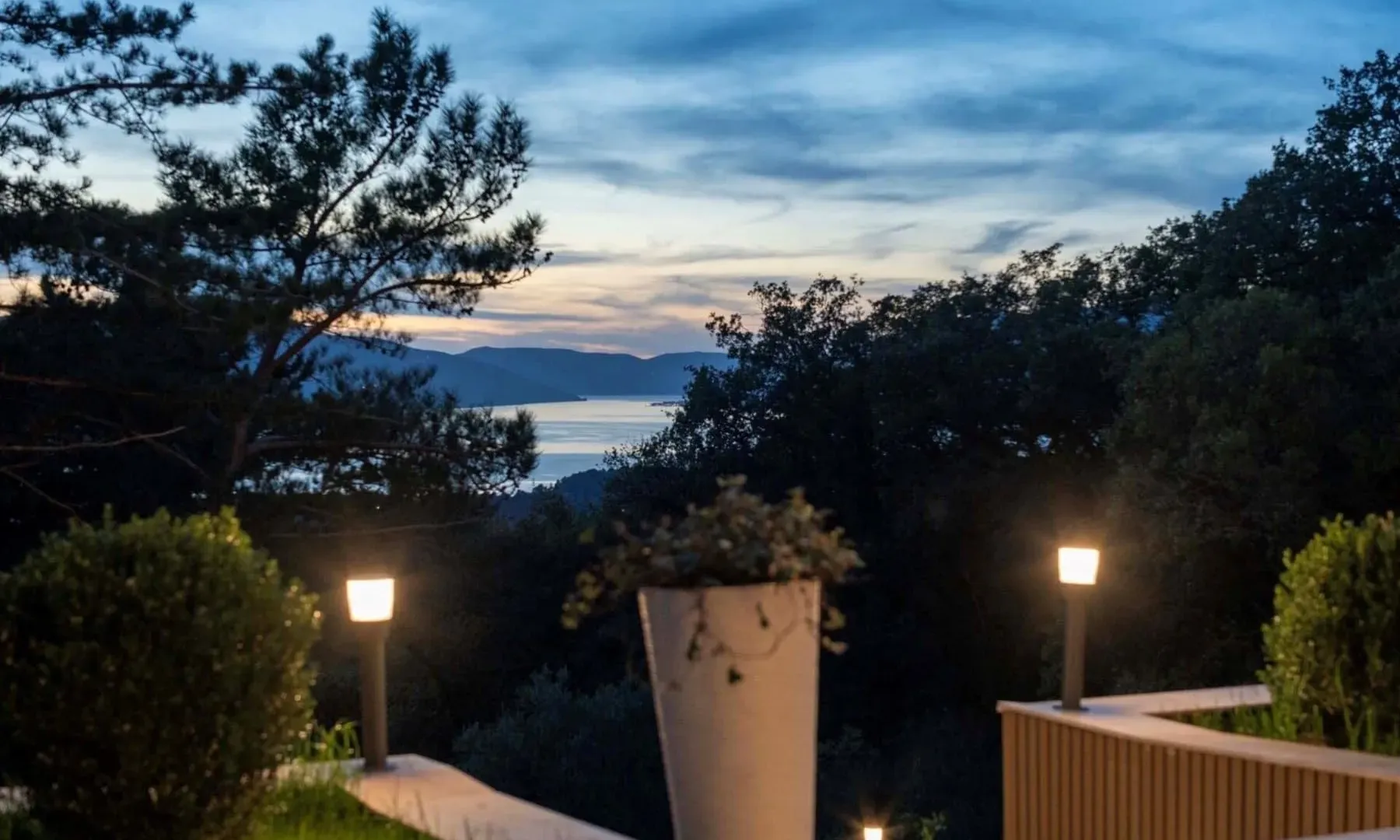 Sale, house, 480m², Kavač, Kotor