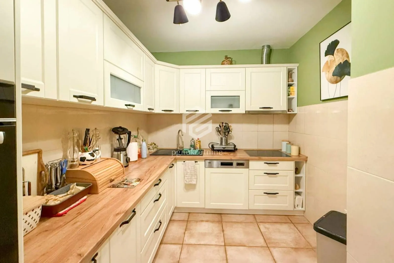 Prodaja, trosoban stan, 107m², Zabjelo, Podgorica