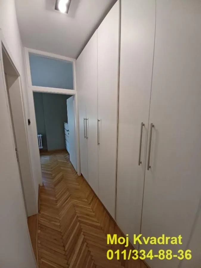Izdavanje, trosoban stan, 80m², Slavija, Vračar Sve Podlokacije