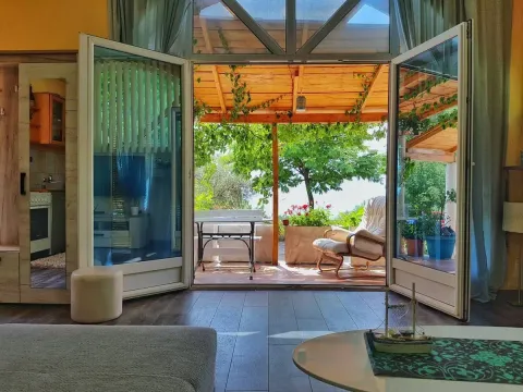 Rent, one bedroom apartment, 60m², Sveti Stefan, Budva - image 18