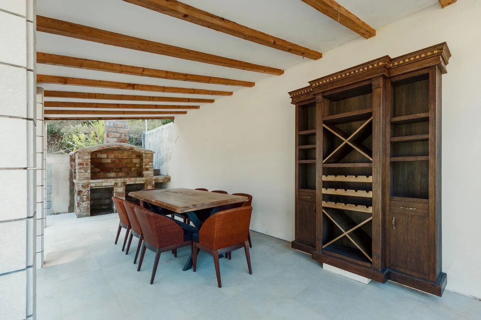 Izdavanje, kuća, 500m², Bonići, Tivat