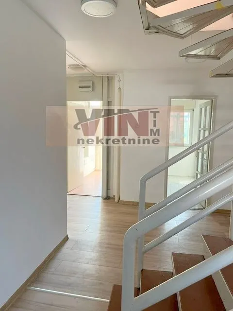 Sale, three bedroom apartment, 76m², Savski Venac, Beograd