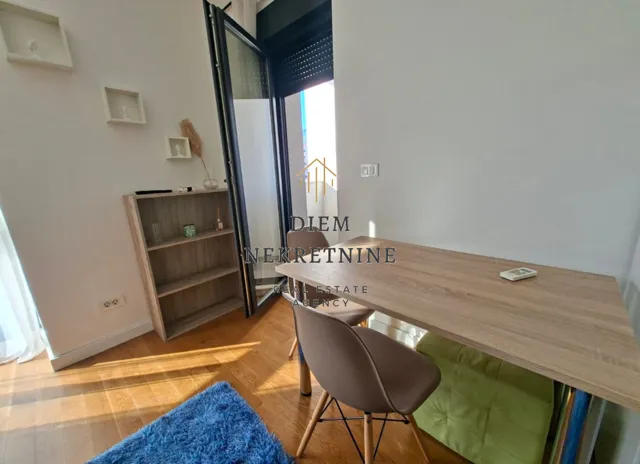 Rent, studio apartment, 22m², Centar, Bar