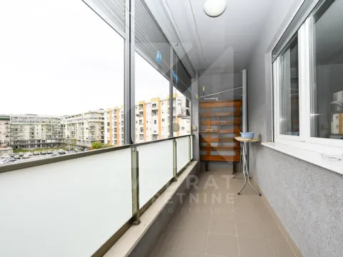 Rent, studio apartment, 34m², Stari Aerodrom, Podgorica - image 10