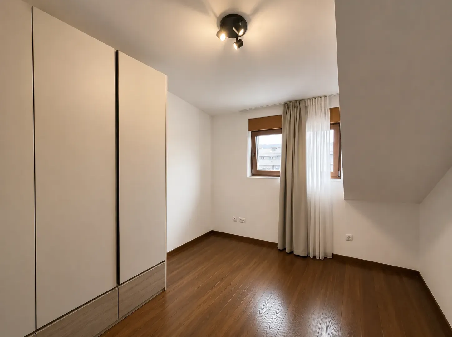 Rent, three bedroom apartment, 90m², Master Kvart, Podgorica