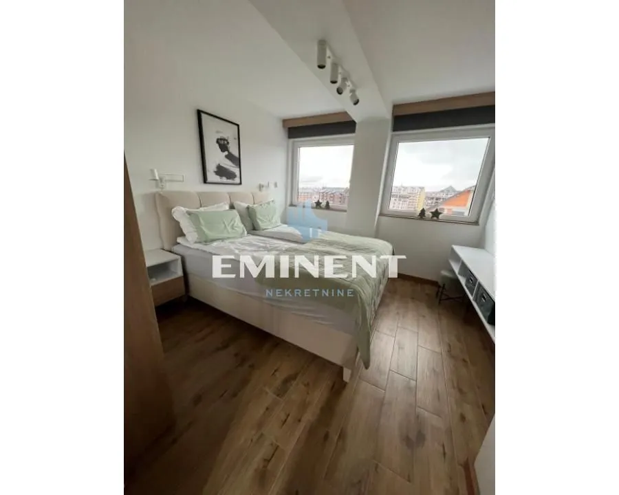 Prodaja, trosoban stan, 59m², Centar, Zlatibor