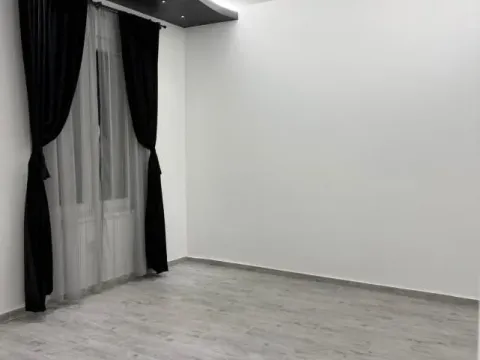 Izdavanje, stan, 120m², Kalenić Pijaca, Vračar Sve Podlokacije - image 12