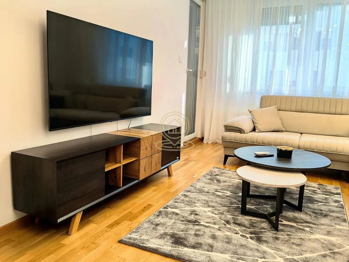 Izdavanje, dvosoban stan, 49m², Avijatičarsko naselje, Novi Sad Sve Podlokacije