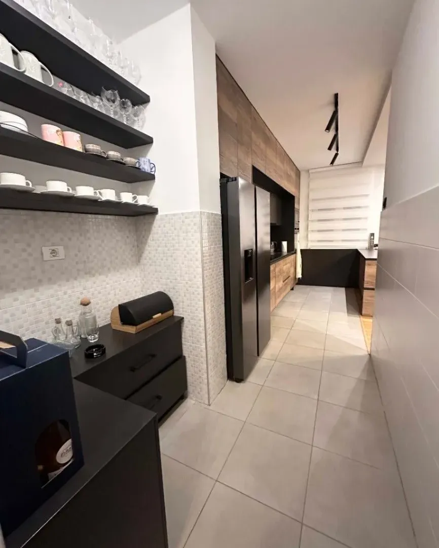 Izdavanje, dvosoban stan, 120m², City Kvart, Podgorica