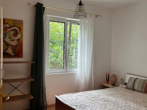 Izdavanje, dvosoban stan, 100m², Kalimanj, Tivat - image 8