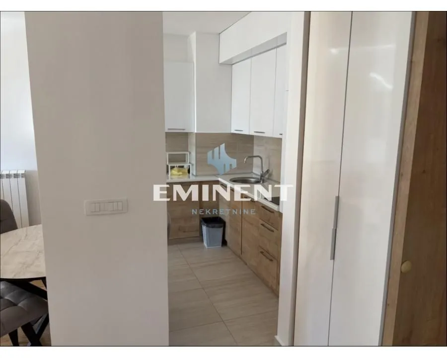 Izdavanje, dvosoban stan, 56m², Novi Beograd Blok 65, Novi Beograd Sve Podlokacije