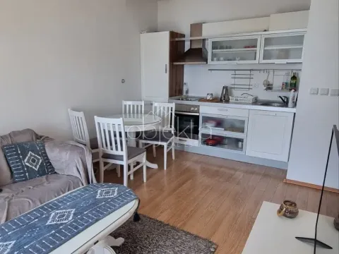 Izdavanje, stan, 37m², Tivat, Crna Gora - image 2